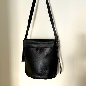 Black leather bucket bag by Madewell